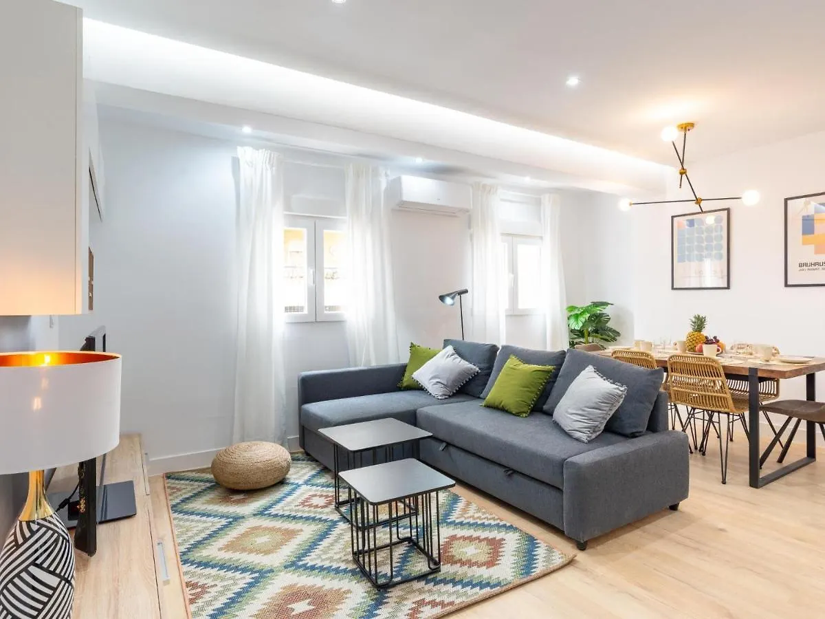 Gorgeous Renovated Apartment 2Br Ac Malaga