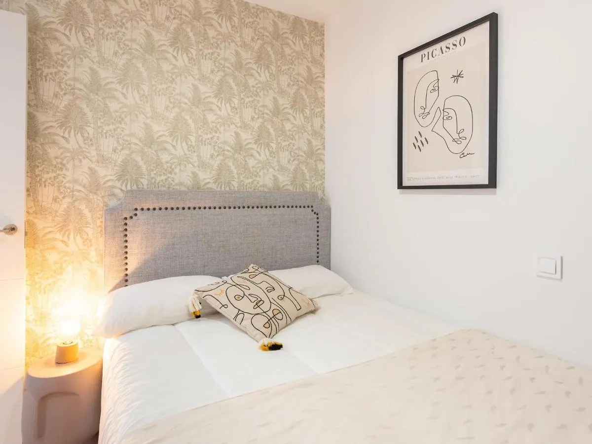 Gorgeous Renovated Apartment 2Br Ac Malaga