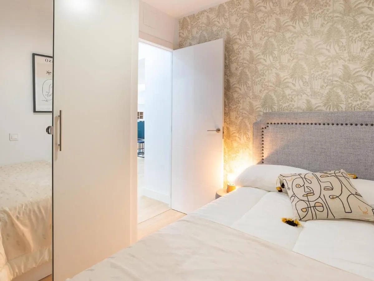 Gorgeous Renovated Apartment 2Br Ac Malaga