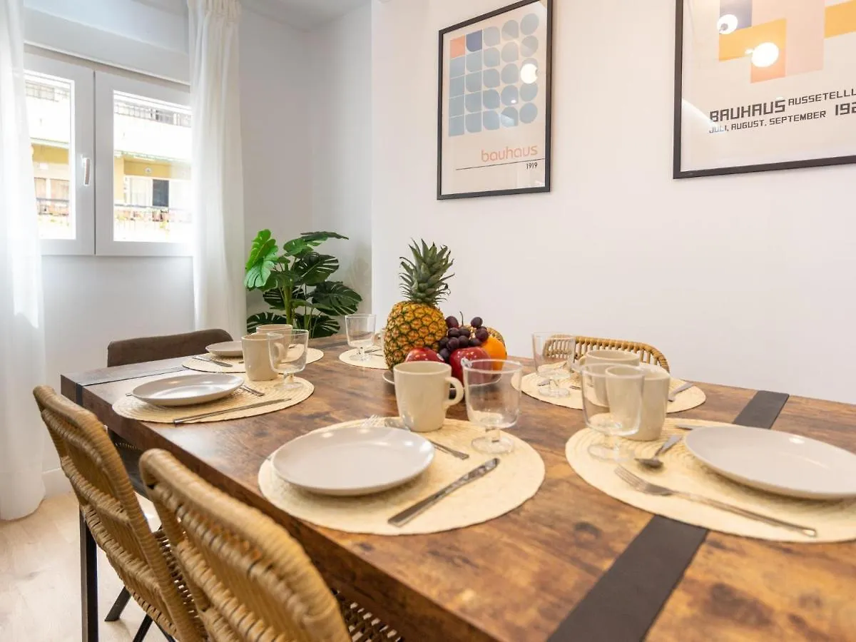 Gorgeous Renovated Apartment 2Br Ac Malaga
